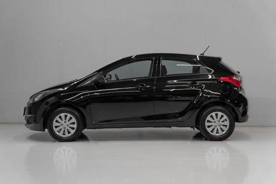HYUNDAI HB20 1.0 COMFORT PLUS 12V FLEX 4P MANUAL